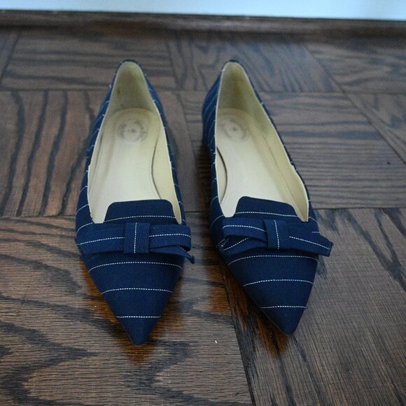 Brooks Brothers Red Fleece Pointed Toe Flats – Navy with White Stitching – 9 - Picture 1 of 8